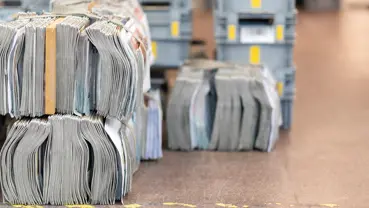 Postfiliale Aarau Detailaufnahme mit Zeitungsbündel Postfiliale Aarau Detailaufnahme mit Zeitungsbündel