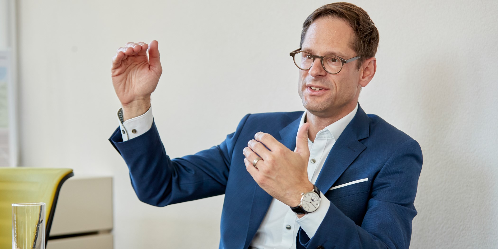 Silvan Hilfiker Interview CH Media Dlovan Shaheri 2100X1050px