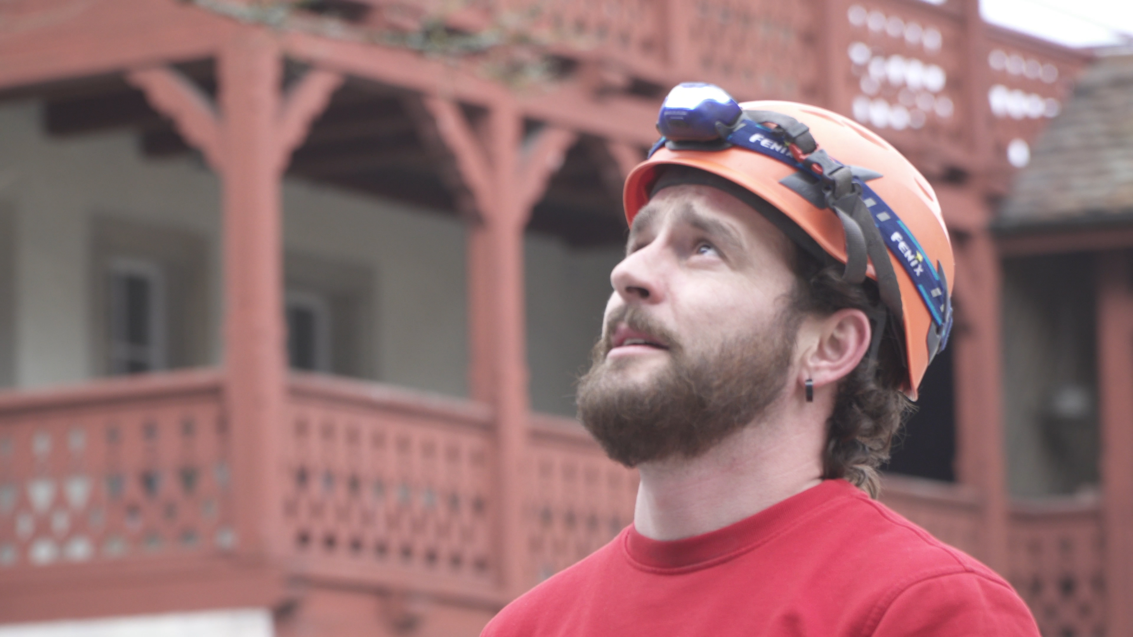 Schlosshof Lenzburg Monteur 1.jpg